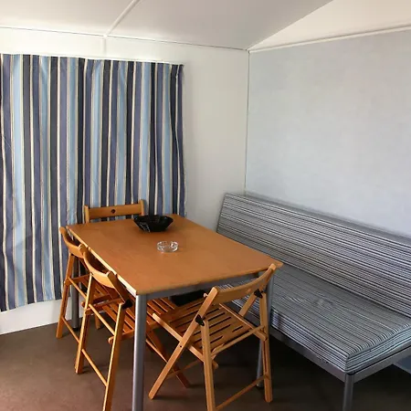 Parque De Campismo Orbitur Foz De Arelho. * Фош-ду-Арелью