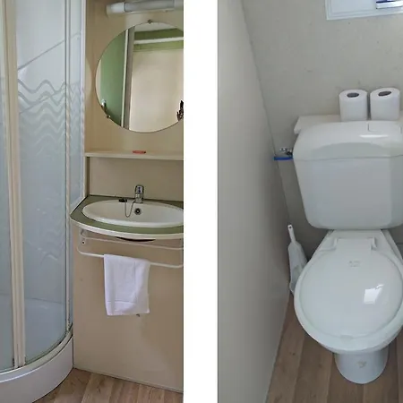 Kemping Parque De Campismo Orbitur Foz De Arelho. *