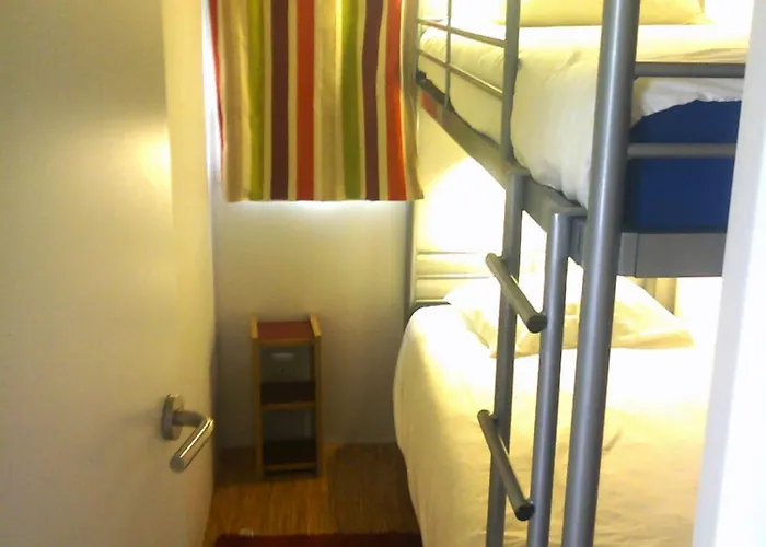 Parque De Campismo Orbitur Foz De Arelho. Campingplatz