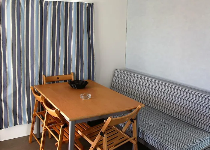 Parque De Campismo Orbitur Foz De Arelho. * Foz do Arelho